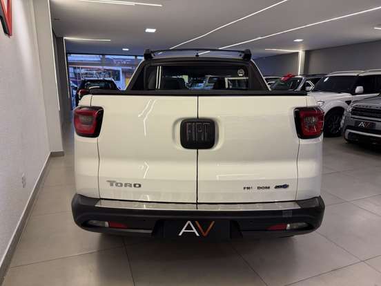 FIAT-TORO-1.8 16V EVO FLEX FREEDOM AT6 FIAT-TORO-2017