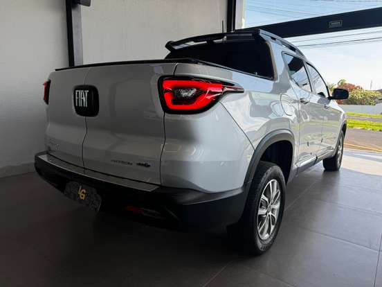 FIAT-TORO-1.8 16V EVO FLEX FREEDOM AT6 FIAT-TORO-2016