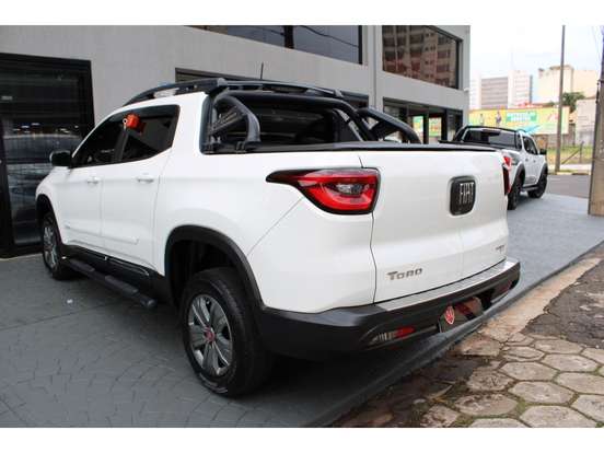 FIAT-TORO-2020