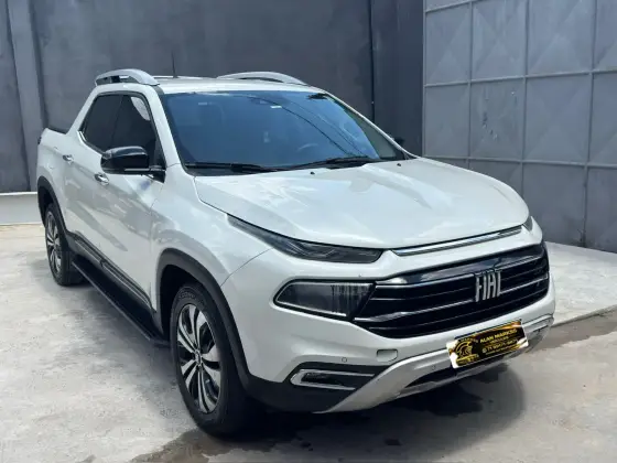 FIAT TORO 2.0 16V TURBO DIESEL VOLCANO 4WD AT9
