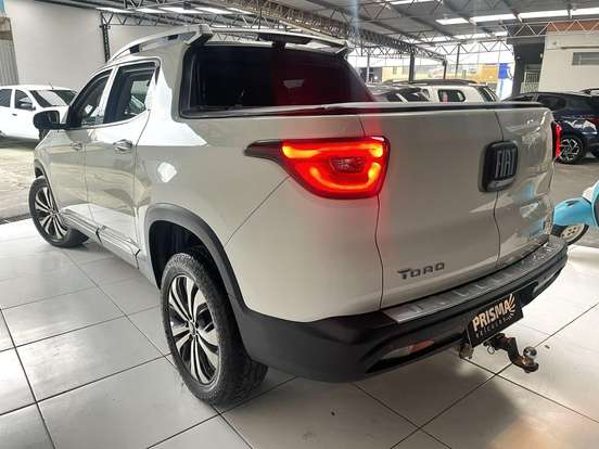 FIAT-TORO-2.0 16V TURBO DIESEL VOLCANO 4WD AT9 FIAT-TORO-2022