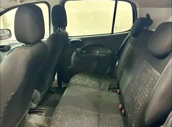FIAT-UNO-2015
