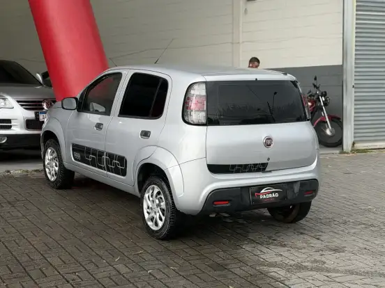 FIAT-UNO-2020