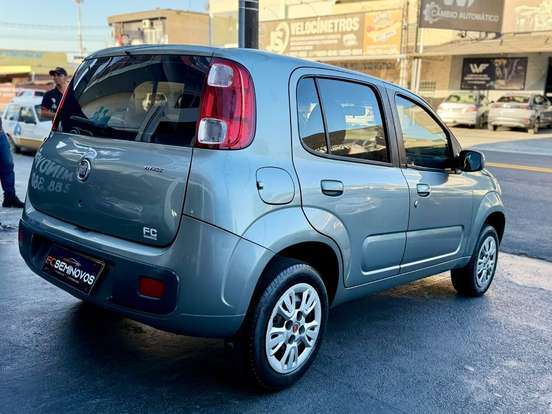 FIAT-UNO-1.0 EVO VIVACE 8V FLEX 4P MANUAL FIAT-UNO-2010