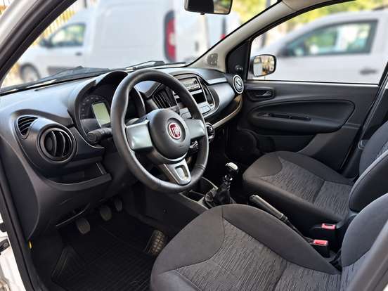 FIAT-UNO-2018