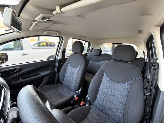 FIAT-UNO-1.0 FIRE FLEX ATTRACTIVE MANUAL FIAT-UNO-2018