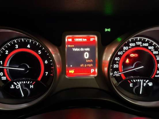 FIAT-FREEMONT-2.4 PRECISION 16V GASOLINA 4P AUTOMÁTICO FIAT-FREEMONT-2015