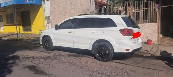 FIAT-FREEMONT-2013