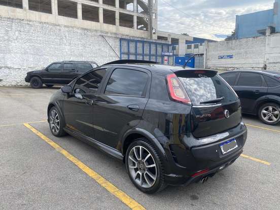 FIAT-PUNTO-1.8 BLACKMOTION 16V FLEX 4P AUTOMATIZADO FIAT-PUNTO-2014