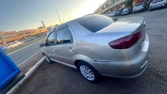 FIAT-SIENA-2010