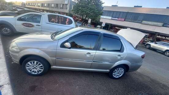 FIAT-SIENA-2010