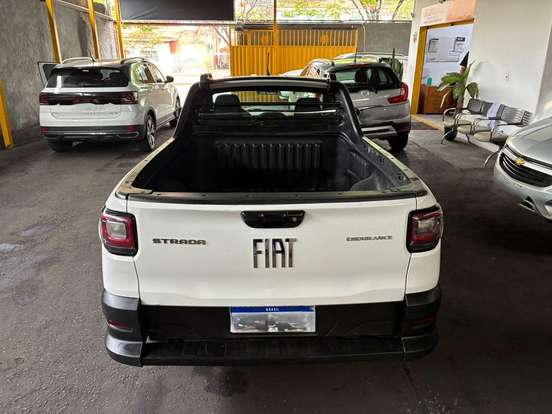 FIAT-STRADA-2021