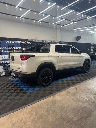 FIAT-TORO-2023