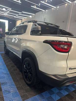 FIAT-TORO-2023