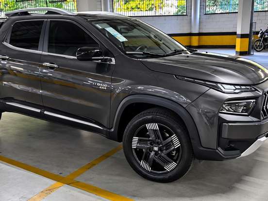 FIAT-TORO-2.2 TURBO DIESEL VOLCANO 4WD AT9 FIAT-TORO-2025