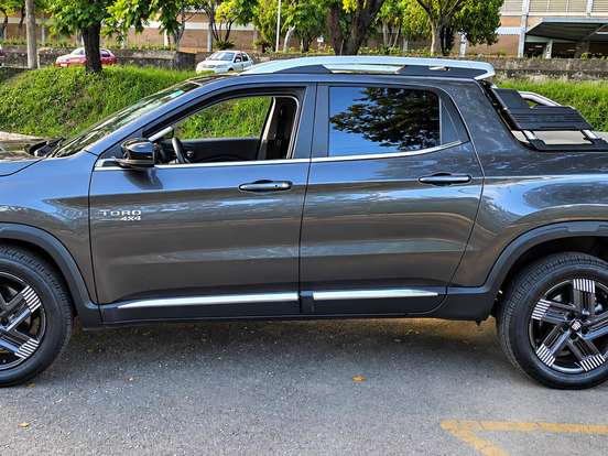FIAT-TORO-2.2 TURBO DIESEL VOLCANO 4WD AT9 FIAT-TORO-2025
