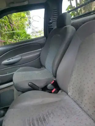 FORD-COURIER-2011