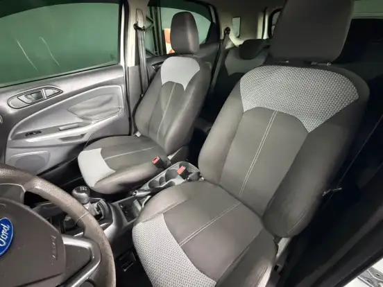 FORD-ECOSPORT-2015