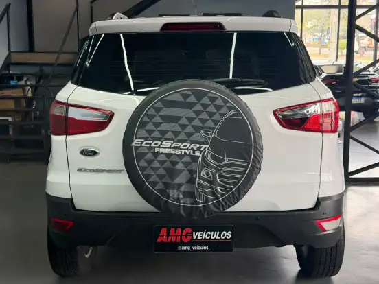 FORD-ECOSPORT-2015