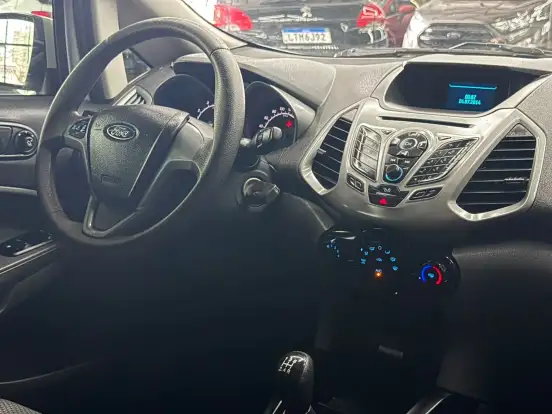 FORD-ECOSPORT-2015