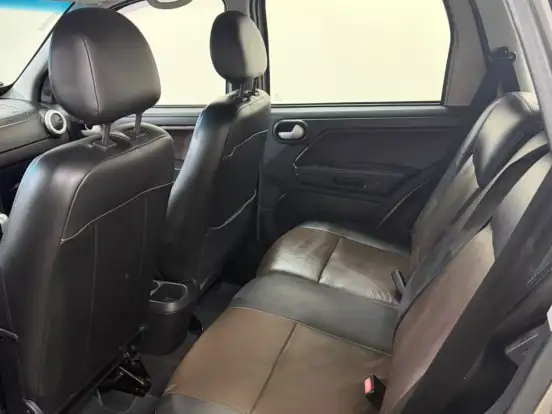 FORD-ECOSPORT-2011