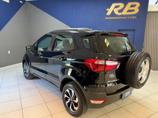 FORD-ECOSPORT-2017