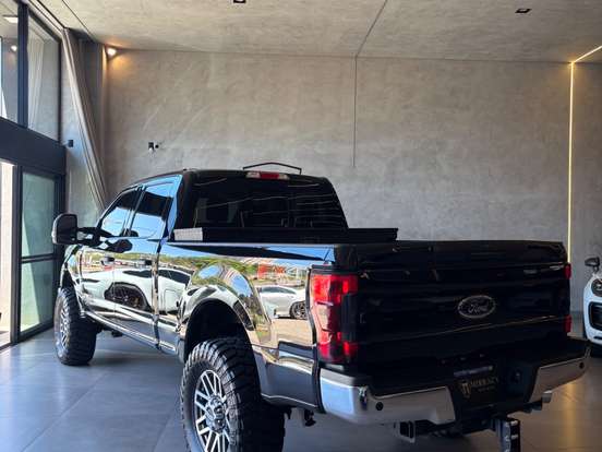 FORD-F-250-6.7 V8 POWERSTROKE DIESEL XLT CD 4WD TORQSHIFT FORD-F-250-2018