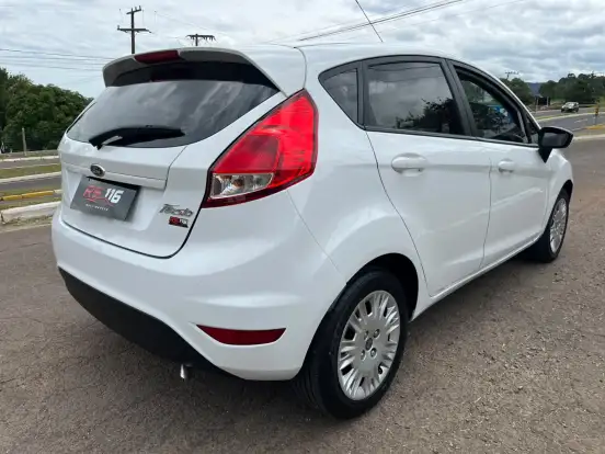 FORD-FIESTA-2014