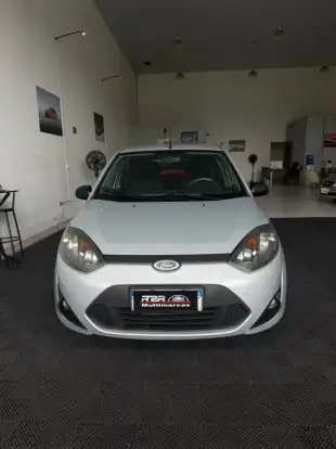FORD-FIESTA-2010