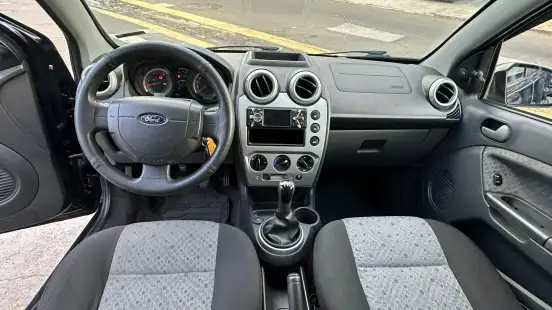 FORD-FIESTA-2013