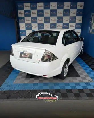 FORD-FIESTA-2013