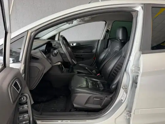 FORD-FIESTA-1.6 SE HATCH 16V FLEX 4P MANUAL FORD-FIESTA-2014