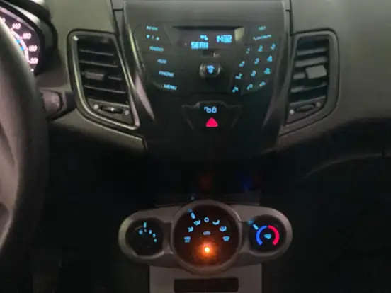 FORD-FIESTA-2016
