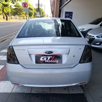FORD-FIESTA-2011