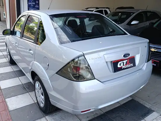 FORD-FIESTA-1.6 SE SEDAN 16V FLEX 4P MANUAL FORD-FIESTA-2011