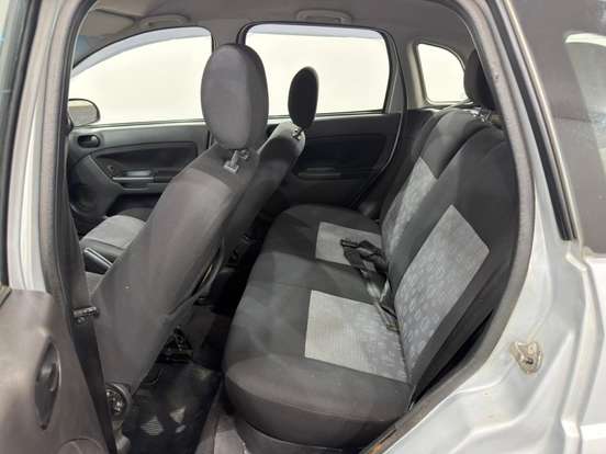 FORD-FIESTA-2011