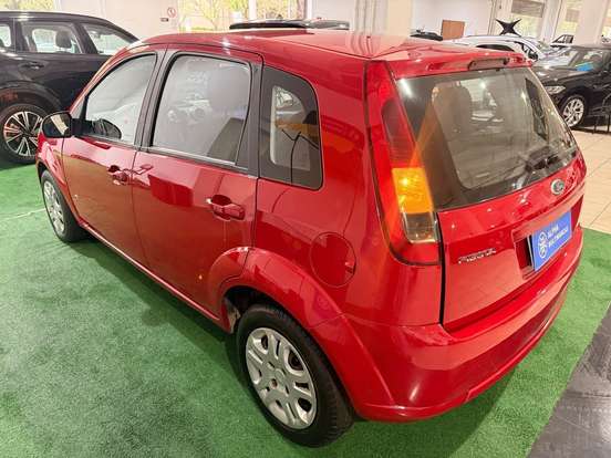 FORD-FIESTA-2014