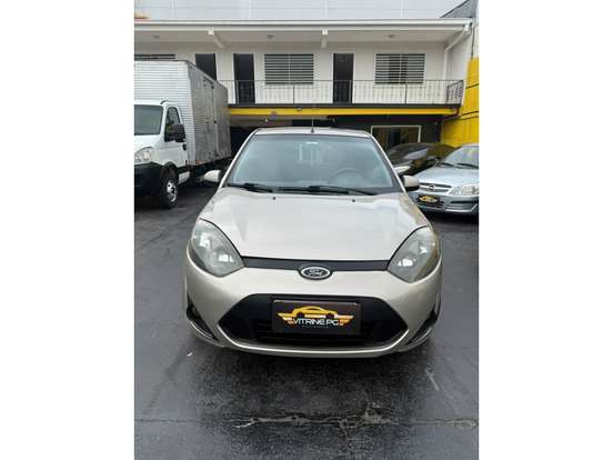 FORD-FIESTA-2013