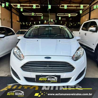 FORD-FIESTA-2014
