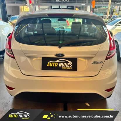 FORD-FIESTA-2014