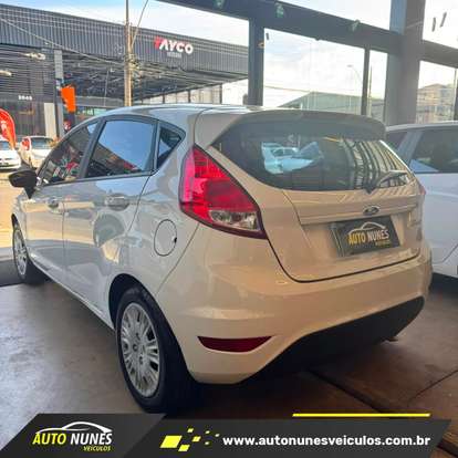 FORD-FIESTA-2014