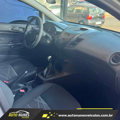 FORD-FIESTA-2014