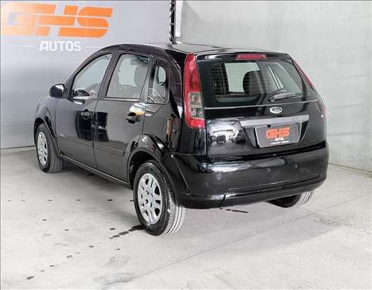 FORD-FIESTA-2010