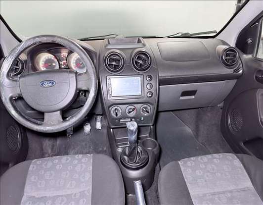 FORD-FIESTA-2010