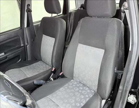 FORD-FIESTA-2010