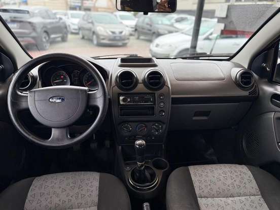 FORD-FIESTA-2011