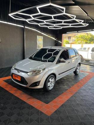FORD FIESTA 1.6 ROCAM SE PLUS HATCH 8V FLEX 4P MANUAL