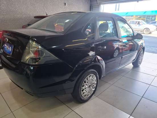 FORD-FIESTA-2012