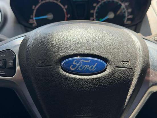 FORD-FIESTA-1.6 SE HATCH 16V FLEX 4P MANUAL FORD-FIESTA-2015