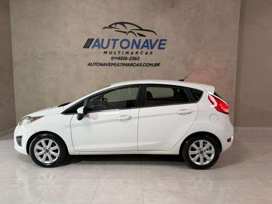 FORD-FIESTA-2011